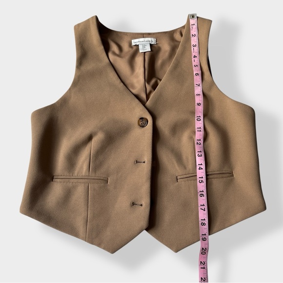 Cupcakes and Cashmere Camel Vest Tailored Layering Piece Preppy Minimalist Style - Picture 11 of 12